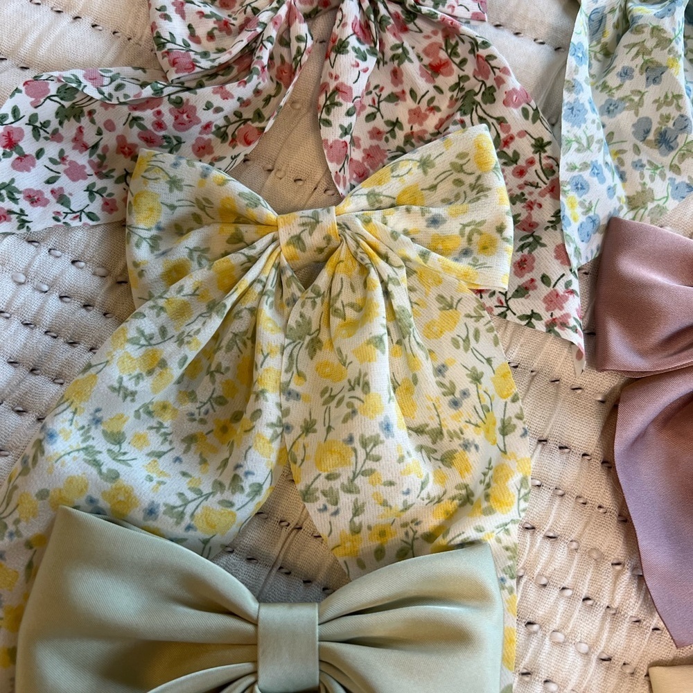 Soft Sage and Dusty Rose Fabric Hair Bows with Floral Patterns - Picture 4 of 5